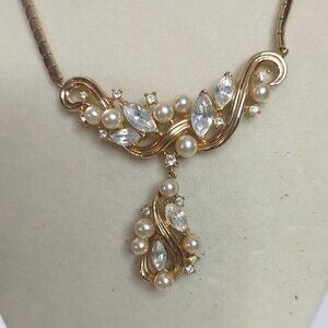 Vintage Trifari Necklace Pat Pend Gold Tone Faux Pearl Rhinestone Pendant